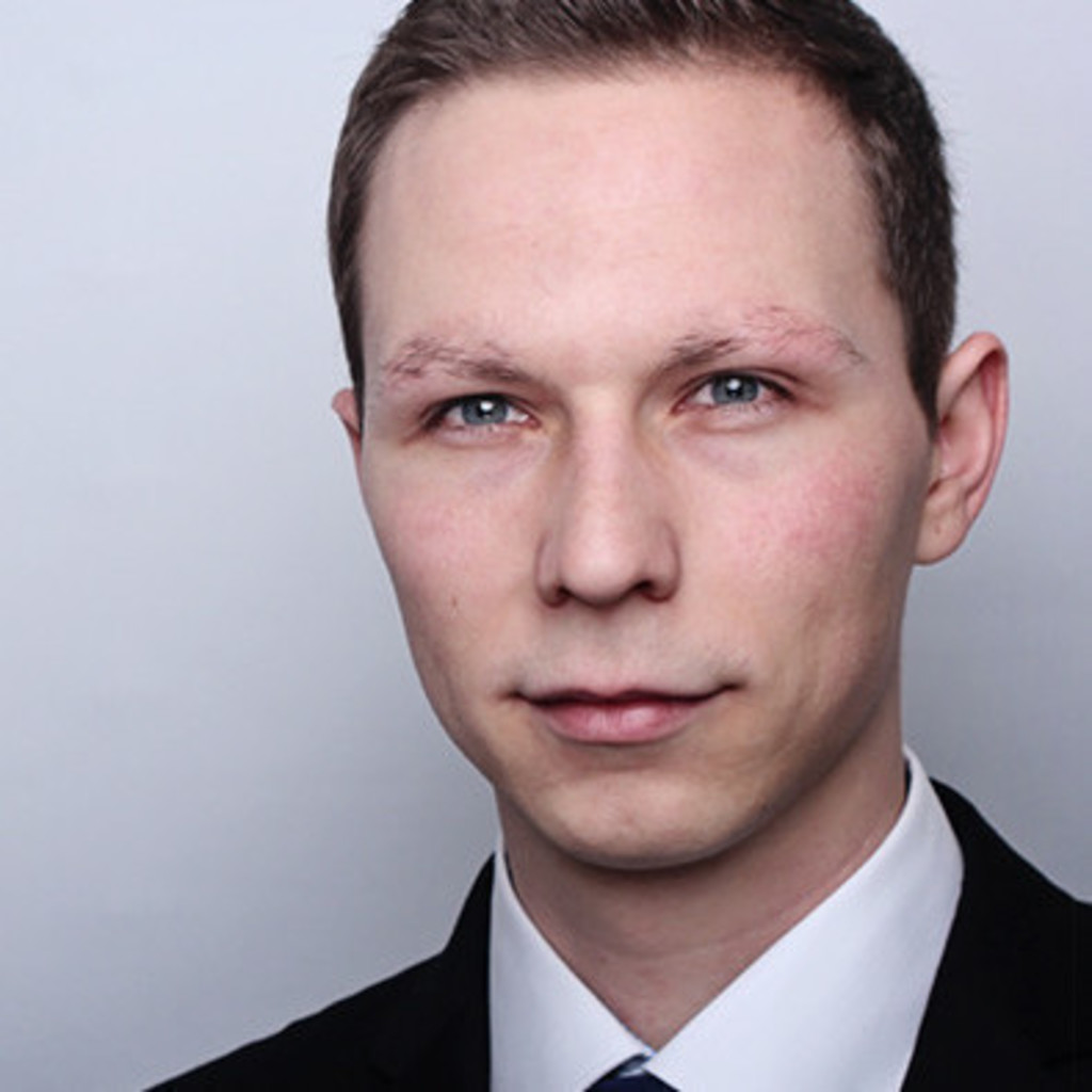 Towards entry "Maximilian Reiser joins CDH"